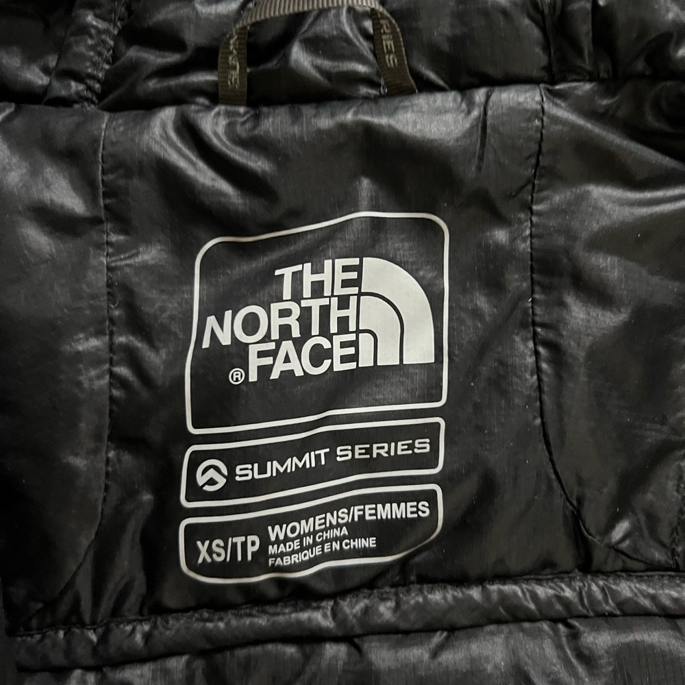Lightly Worn North Face Down Puffer - image 2